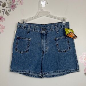 VINTAGE gem! NWT Lee Studded Dungaree Blue Jean Shorts - Juniors 16/Women’s XS